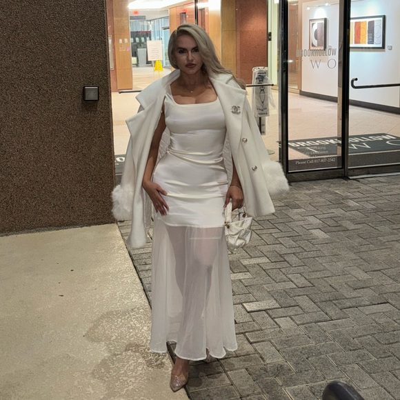 Commense Dresses & Skirts - Commense Elegant White Dress